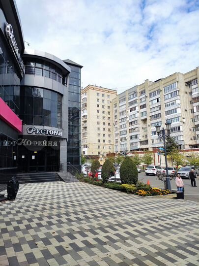2-к. квартира, 56 м², 4/9 эт.