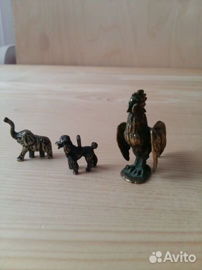 Бронзовые фигурки. Одним лотом