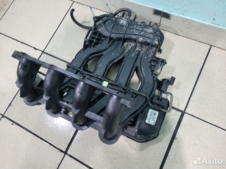 Впускной коллектор LADA Kalina 2