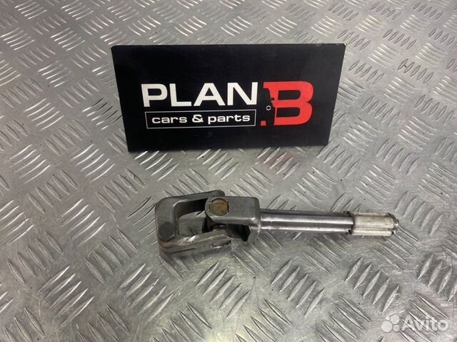 Рулевой карданчик Volkswagen Golf MK5