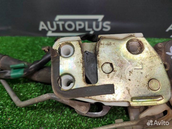 Замок двери передний левый Rover 45 седан 1.6