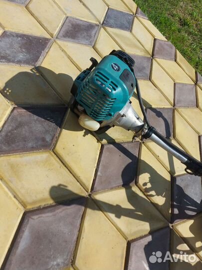 Бензотример макита