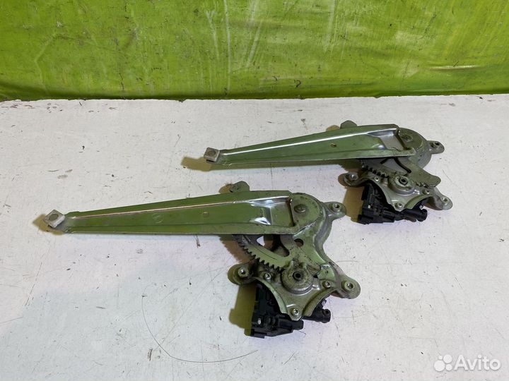 Стеклоподъемник задний Toyota Corolla E15