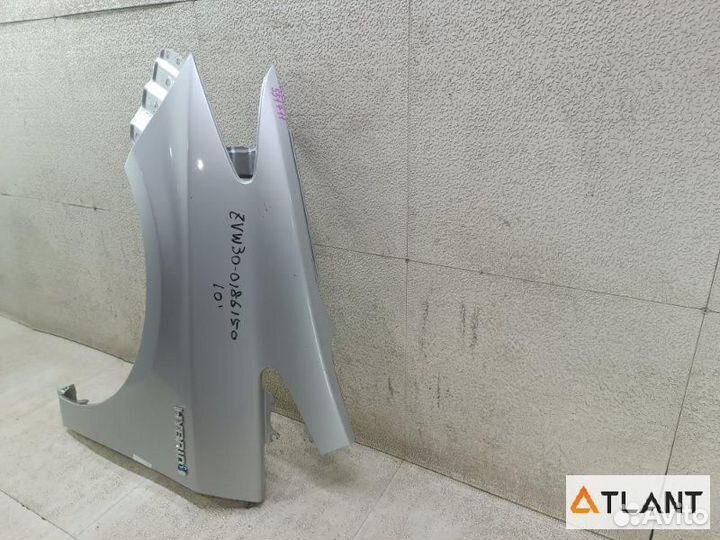 Крыло переднее левое toyota prius