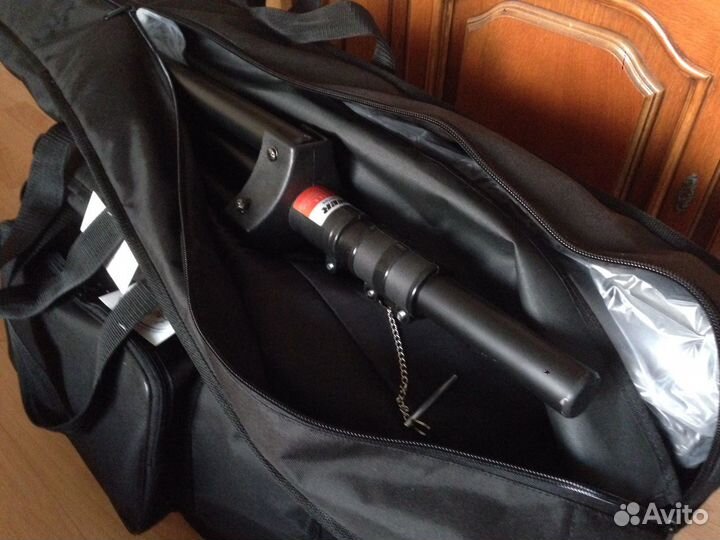 Стойки тренога для акустических колонок