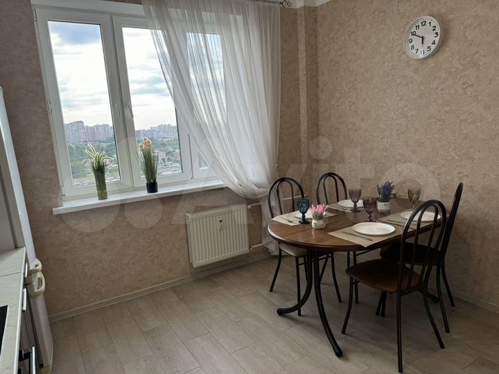 1-к. квартира, 38 м², 11/16 эт.