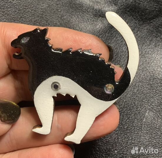 Брошь деревянная, значок «Инь-янь»