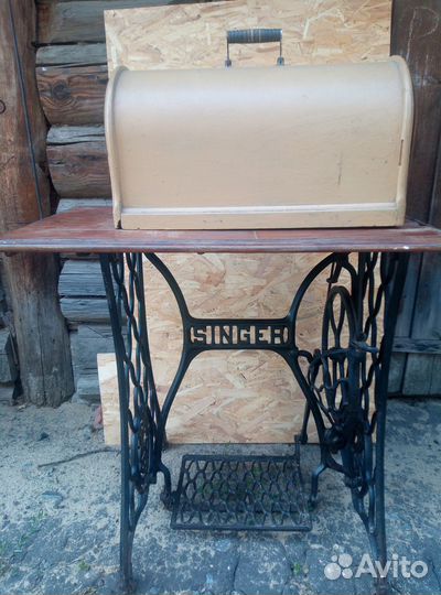 Продам машинку Singer серия А2701683