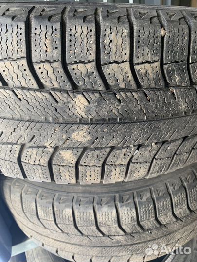 Michelin X-Ice XI2 205/60 R16