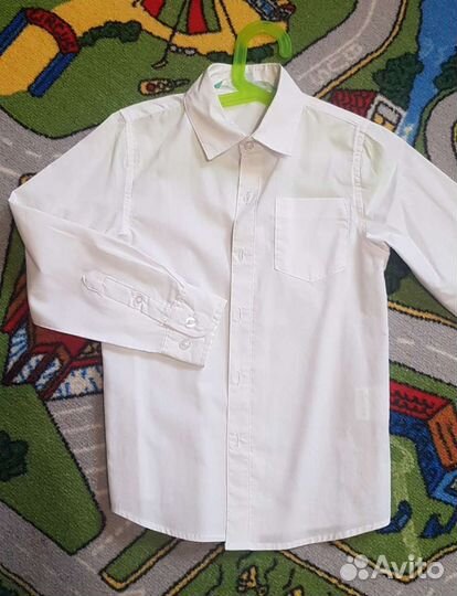 Школьные вещи (рубашки, водолазки) 134 р-р