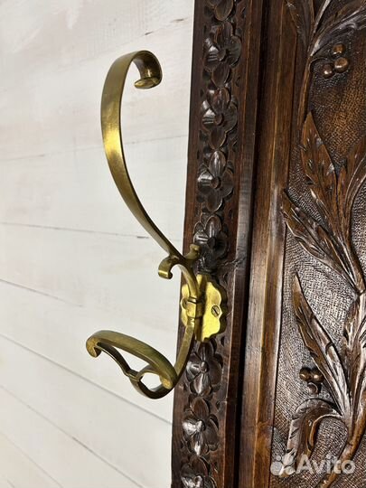 Антикварная вешалка прихожая в бретонском стиле