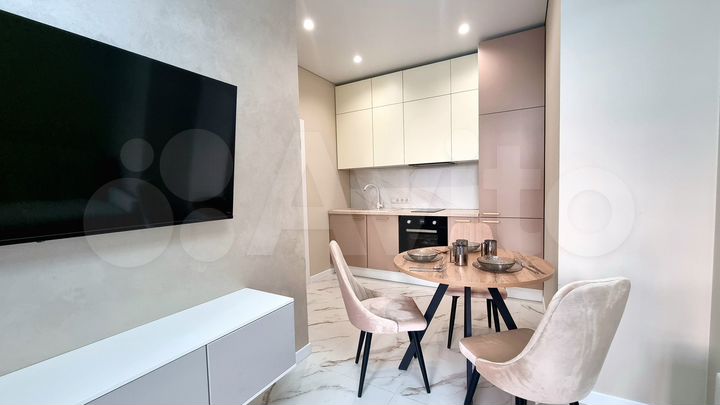 1-к. квартира, 38 м², 1/6 эт.