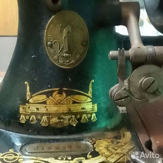 Швейная машинка 