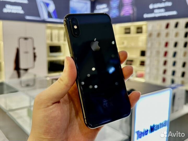 iPhone X, 64 ГБ
