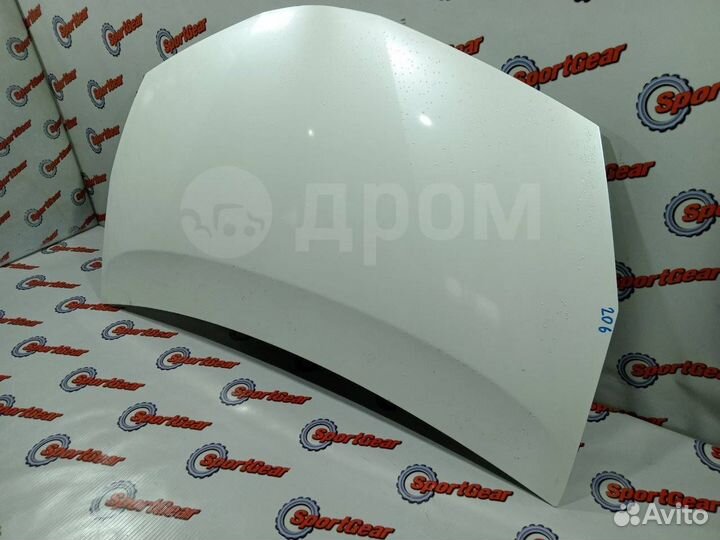 Капот Toyota Prius Alpha ZVW41 2zrfxe №206 2011