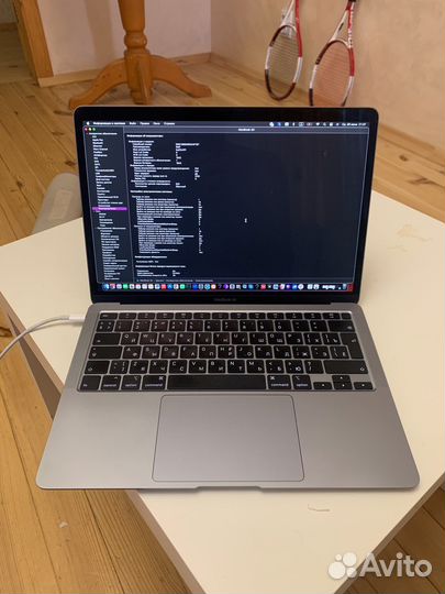 Macbook air 13 2020 i3