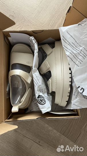 Сандалии GoldenGlow на платформе ugg оригинал