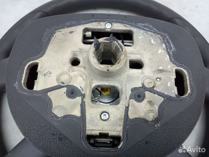 Рулевое колесо на Ford Focus 2