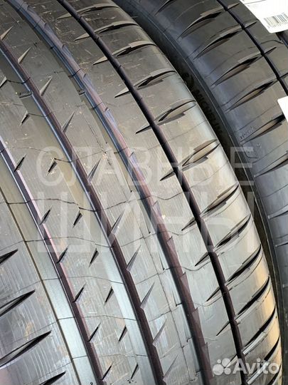 Michelin Pilot Sport 4 S 275/35 R22 104Y