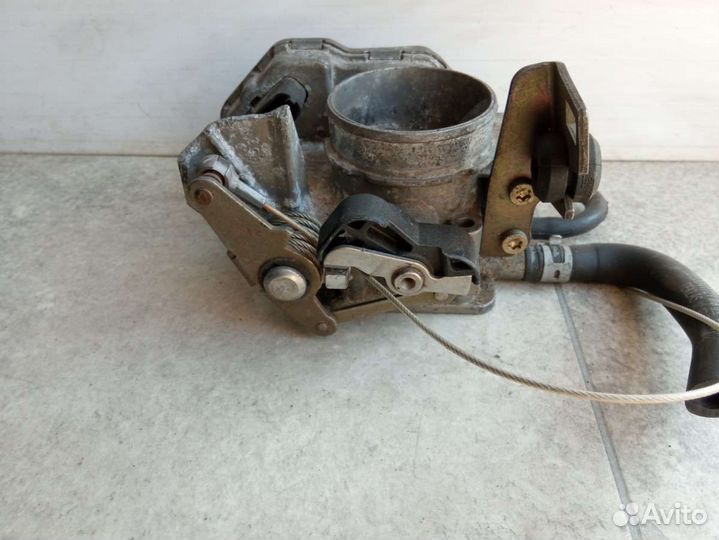 Дроссельная заслонка Opel Astra G 90536084