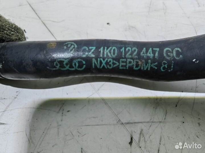 Шланг системы охлаждения VAG 1K0122447GC