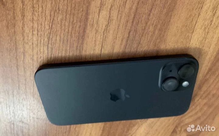 iPhone 15, 256 ГБ