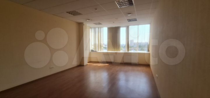 Офис с мокрой точкой, 52.5 м²