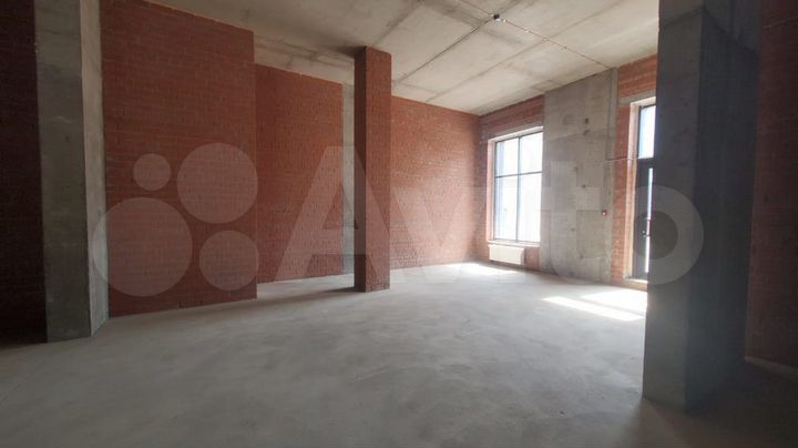 Сдам торговое помещение, 251 м²