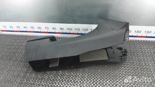 Подлокотник центральный mazda 3 2 (XBN13IX01)