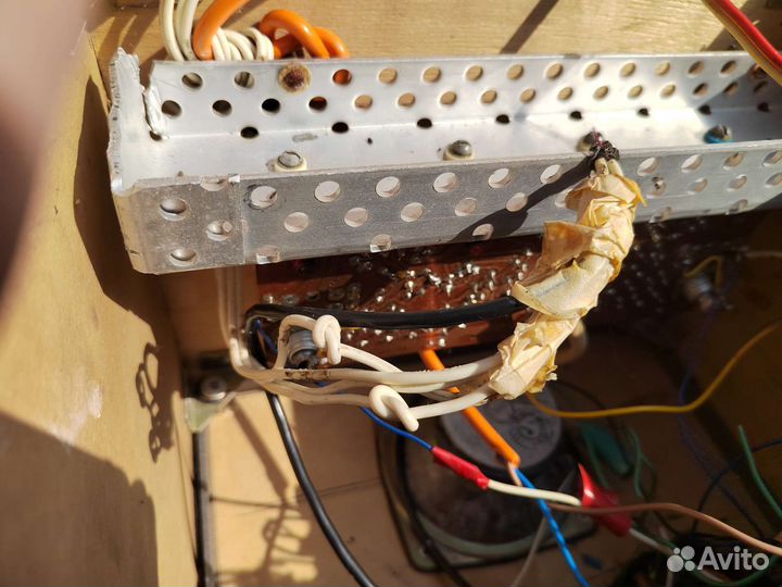 Усилитель мощности звука для колонок