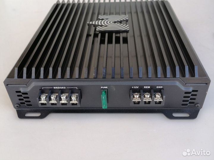 Momo P-2.80 2х-канальный усилитель мо