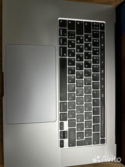 Мощный MacBook Pro 16'' (SSD 1tб)