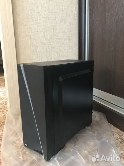 Корпус aerocool cylon