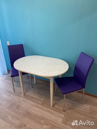 Обеденный стол