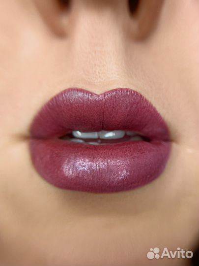 Перманентный макияж губ