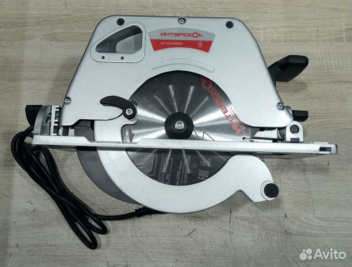 Циркулярная пила Интерскол дп-235/2000М