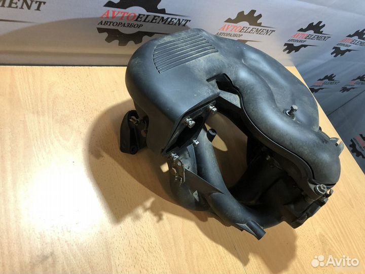 Впускной коллектор m43 BMW E46