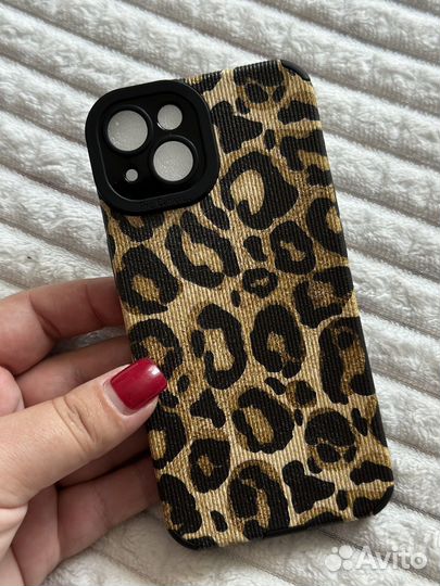 Чехол на iPhone 13