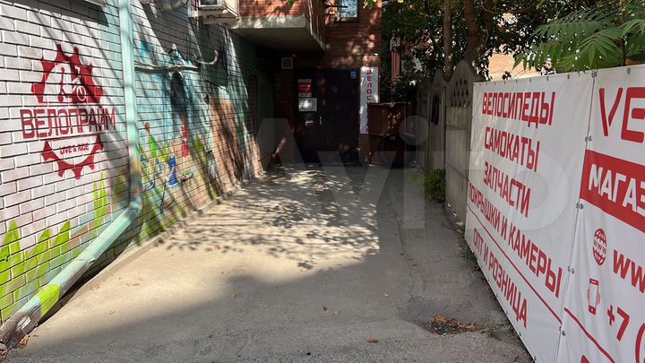 Торговая площадь с сетевым аренадатром, 170 м²