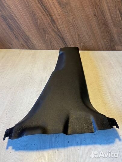 Накладка стойки правая Toyota Corolla 180 1zrfe