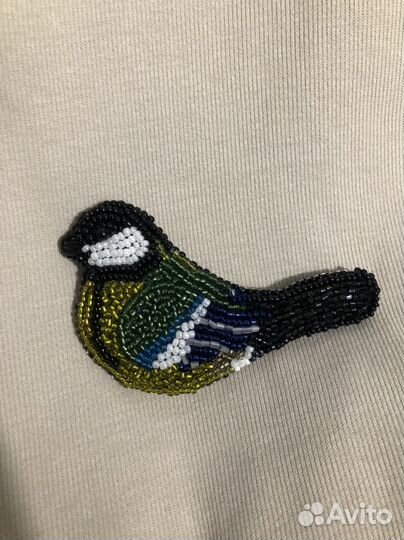 Брошь из бисера