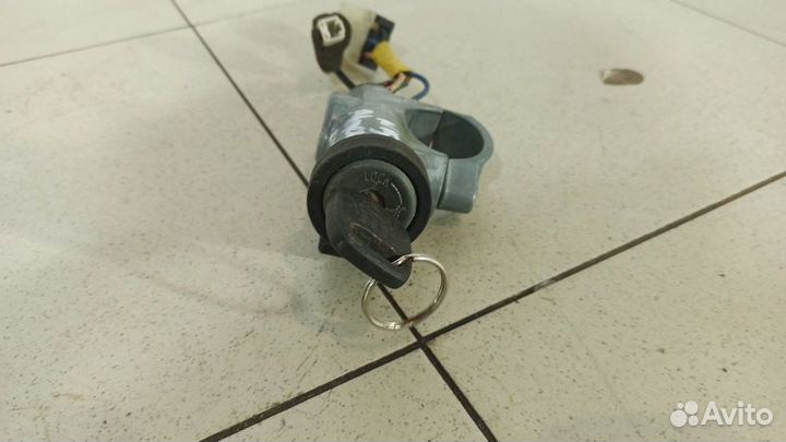 Замок зажигания D87002N300