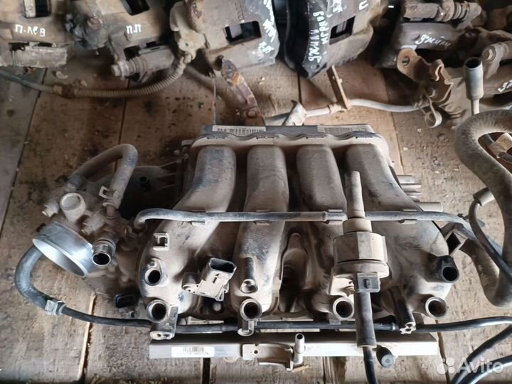 Впускной коллектор Chevrolet aveo t250 f14d4