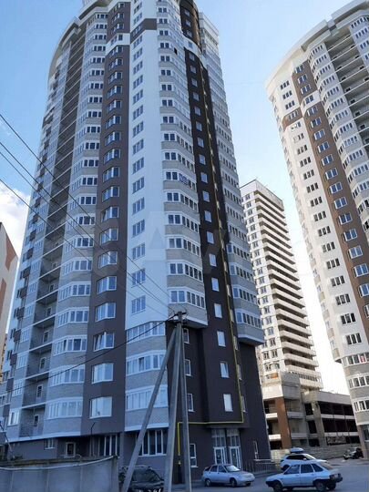 2-к. квартира, 53 м², 10/25 эт.