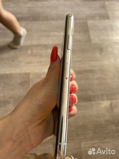 Мобильные телефоны бу iPhone 10