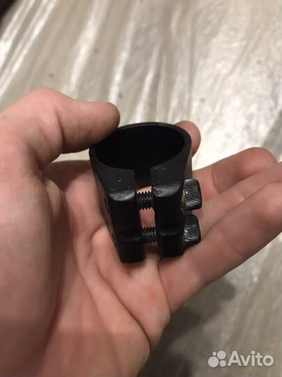 Зажим для трюкового самоката