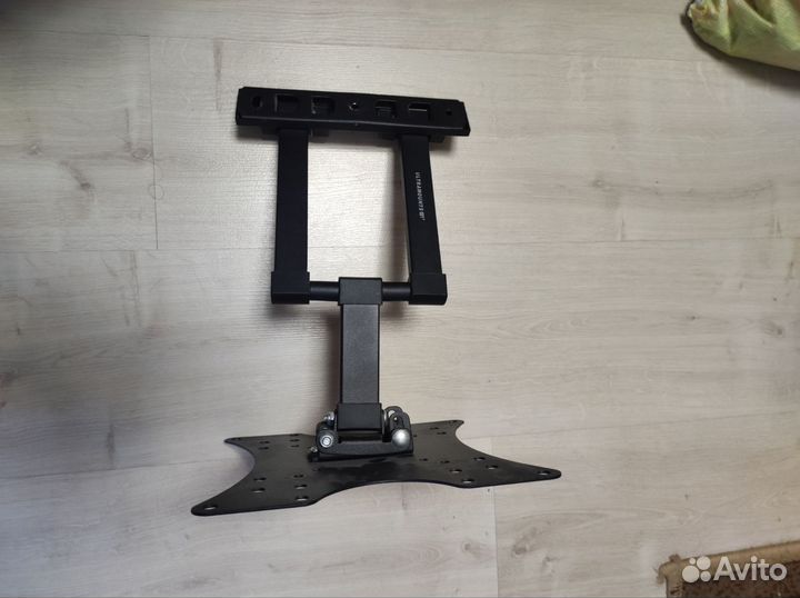 Кронштейн для телевизора