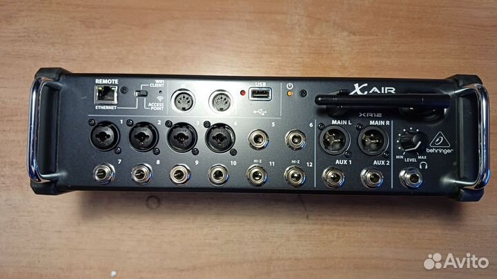 Цифровой микшер behringer xr-12 новый