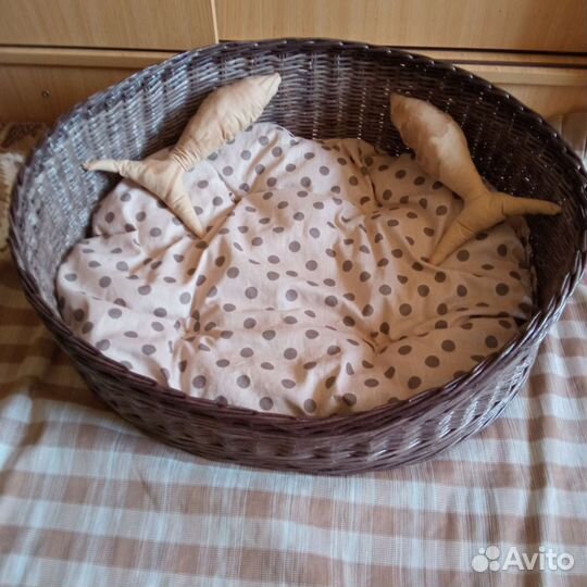 Лежанка для кошек