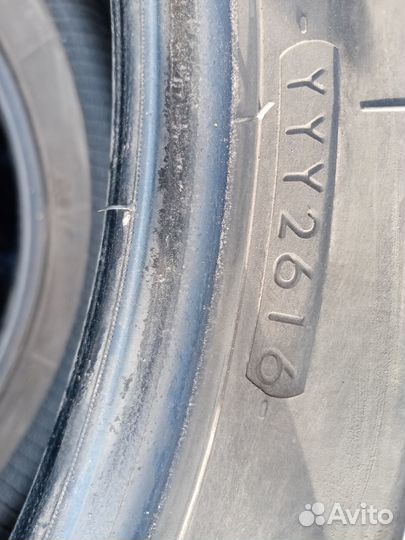 Yokohama 104ZR 225/60 R17 99V